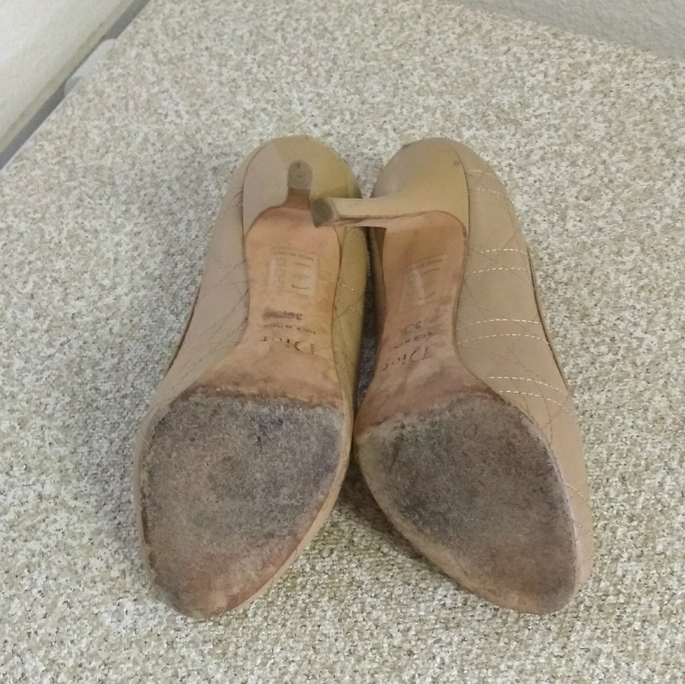 Dior Nude Quilted Leather Peep Toe Pump - Picture 5 of 6